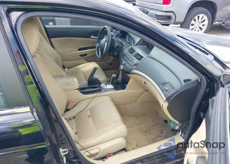 2012 Honda Accord Se z USA, uszkodzony, nr VIN 1HGCP2F61CA101371